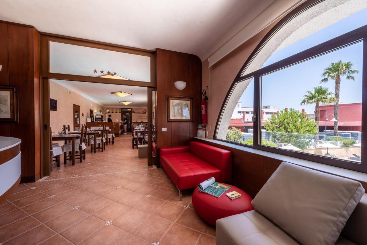 Leone De Castris Wine Hotel Salice Salentino Exterior photo