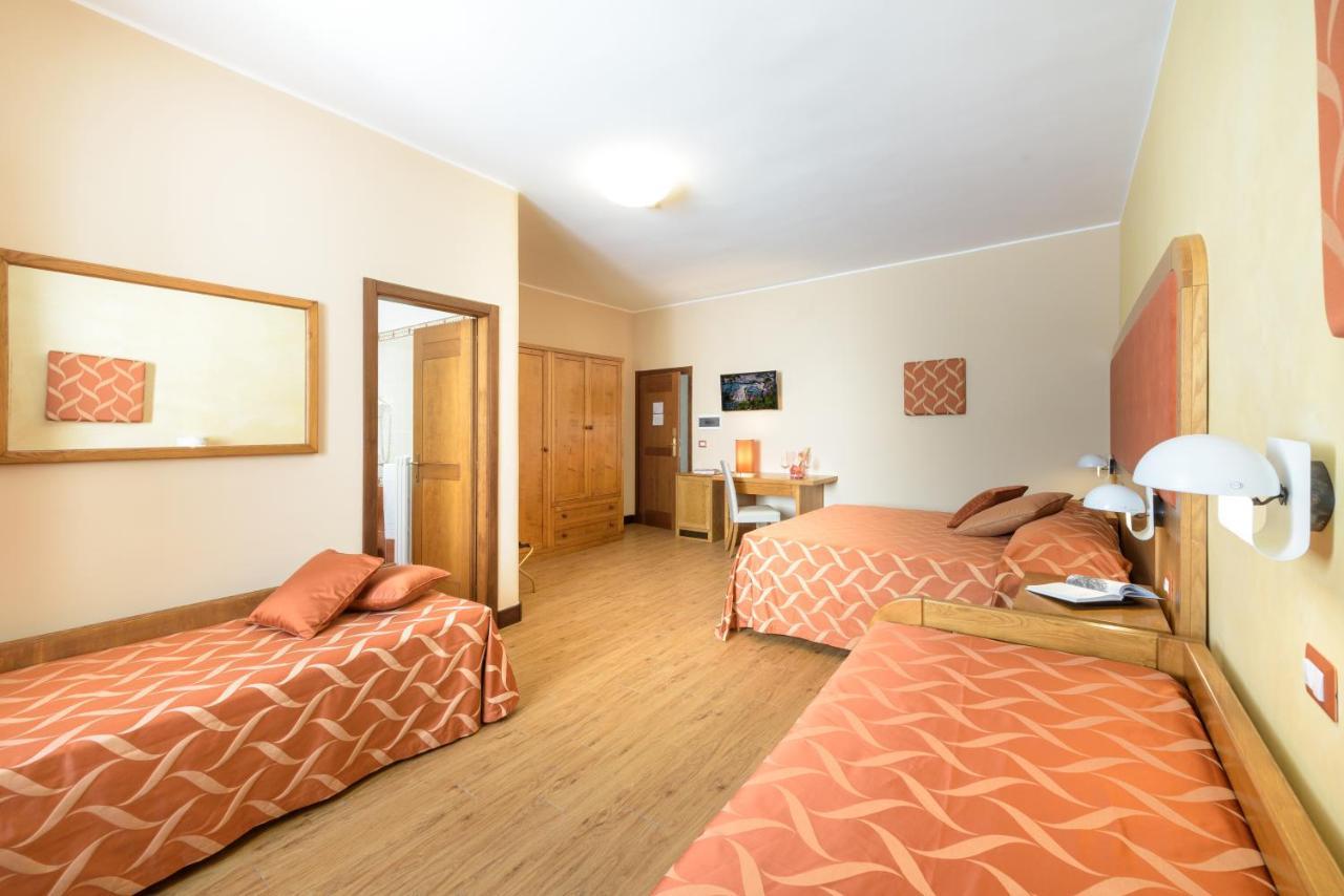 Leone De Castris Wine Hotel Salice Salentino Exterior photo