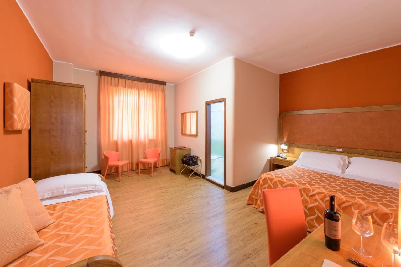 Leone De Castris Wine Hotel Salice Salentino Exterior photo