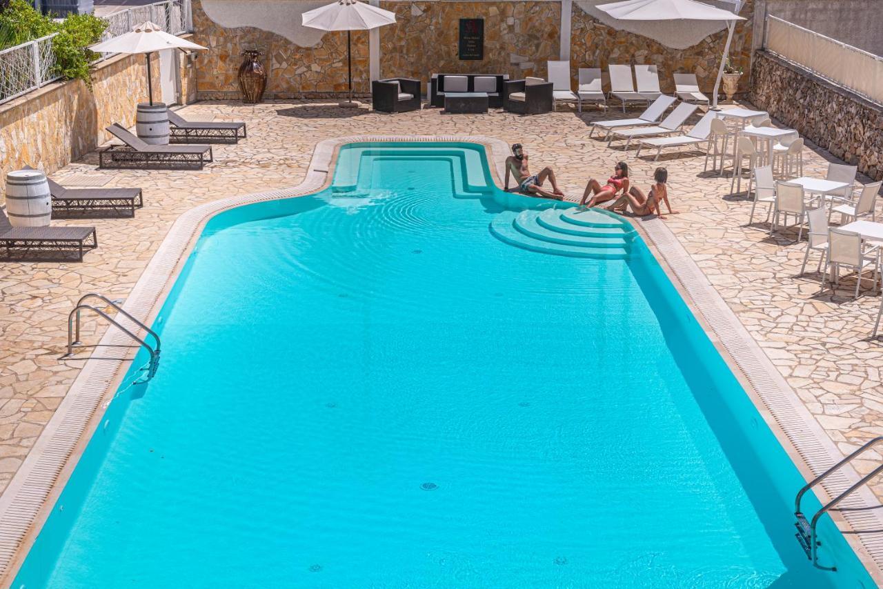 Leone De Castris Wine Hotel Salice Salentino Exterior photo